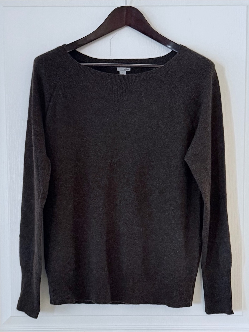 Halogen Women's Chocolate Cashmere Crewneck Sweater